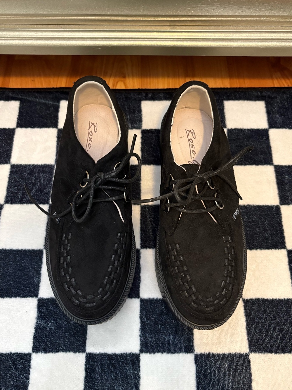 Rose G - Black suede creepers